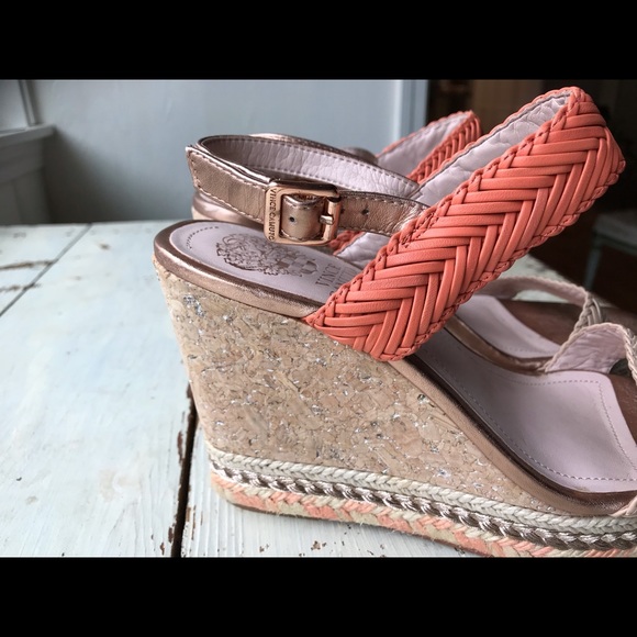 Vince Camuto wedge braided sandals. - Picture 3 of 13